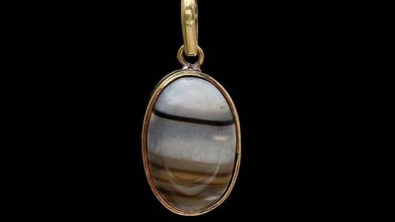 ЁЯз┐ Natural Sulemani Hakik Pendant тАУ Oval Gold-Plated Design Spiritual Protection and Mental Strength in a Stylish Form - Aemorio