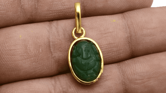 Panchdhatu Ganesha Pendant with Synthetic Emerald Stone - Aemorio