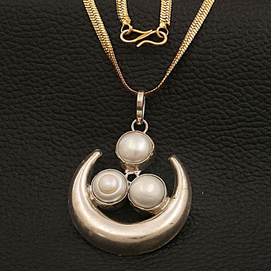 Elegant Three Pearl Moon Pendant - Silver Brass, Spiritual & Healing - Aemorio
