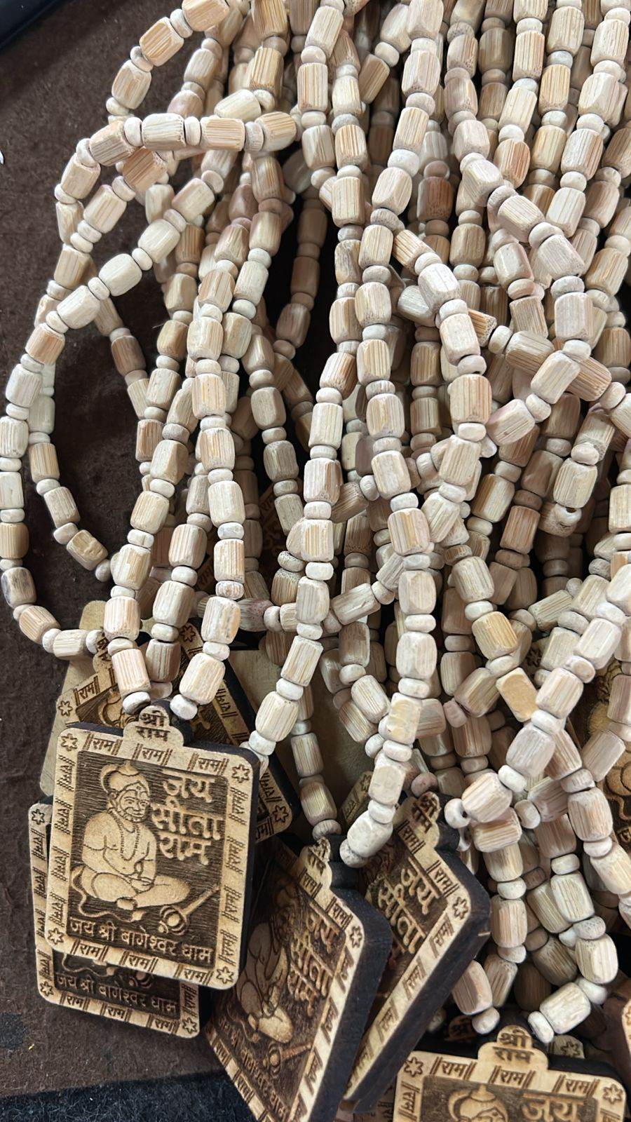 🕉️ Bageshwar Dham Hanuman Ji Tulsi Mala – Spiritual Power in Every Bead - Aemorio