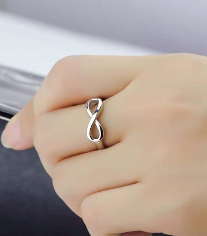 Aemorio Rhodium-Plated Silver Infinity Adjustable Ring